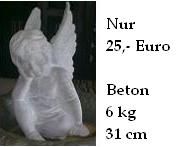 Anges - des sculptures de béton blanc ou naturel.